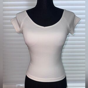 OGL Women's Short Sleeve Cream Tee cap sleeve open neck small